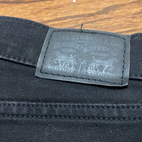 Levi’s Black Straight Leg Jeans - Picture 4 of 4